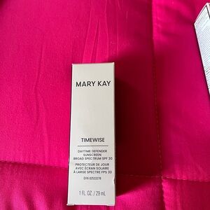 Mary Kay Timewise Daytime Defender Sunscreen